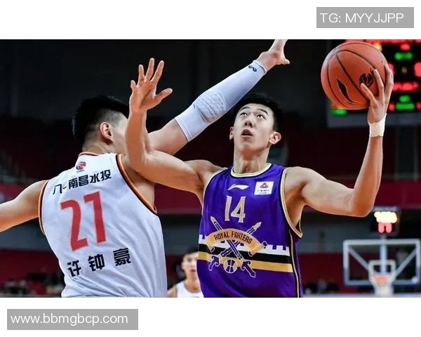 浙江稠州迎战北控篮球队双方实力对决引发球迷热议